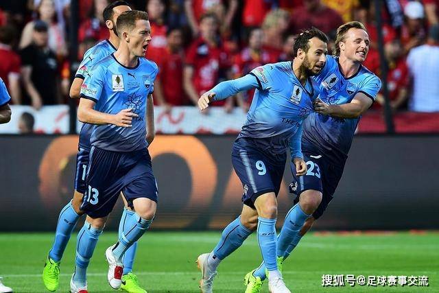 阿森纳有意科内 维埃拉：他目前是法国最强中场 排在琼阿梅尼之前